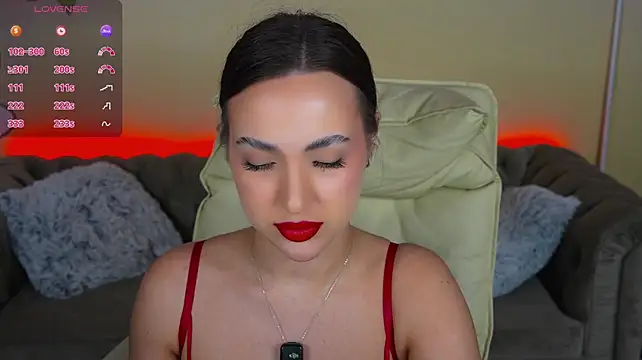 OliviaMoore_ stripchat live cam model