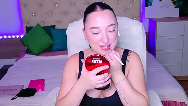 AVA_MAXIMUS stripchat live cam model