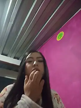 BabySweett_ stripchat live cam model