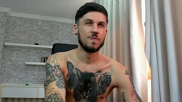 JonahShaw stripchat live cam model