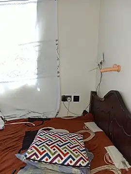 naughty_booty stripchat live cam model