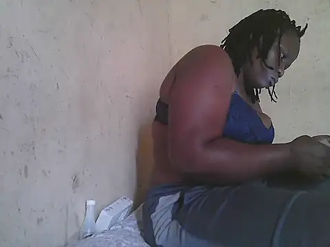 FOXY-DOLLY stripchat live cam model