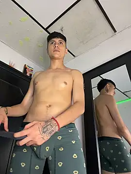 Mateo_Escobar stripchat live cam model