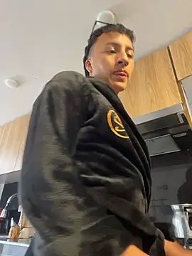 SirDamian stripchat live cam model