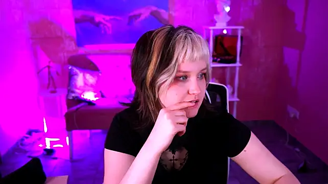 ViolettWoods stripchat live cam model