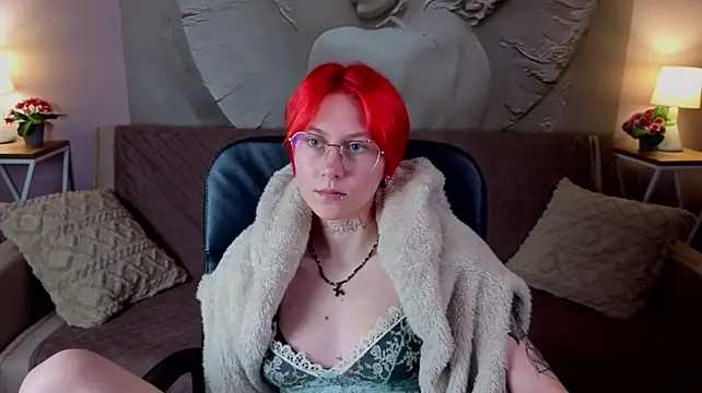 SkyMillers stripchat live cam model