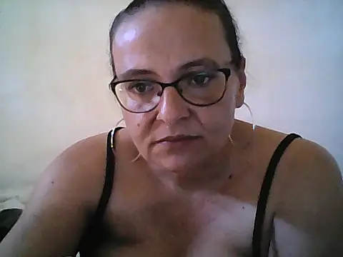 shinycream stripchat live cam model