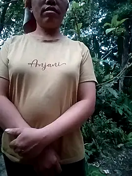 AN-nhien- stripchat live cam model