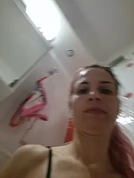 Vickeysweet stripchat live cam model