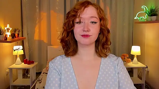 AprilWise stripchat live cam model