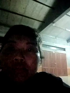 Linda2004 stripchat live cam model