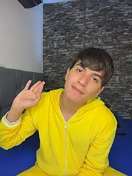 Naim_TheKing stripchat live cam model