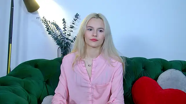 LeaLamour stripchat live cam model
