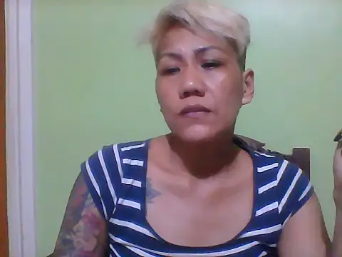 pinayheartaker stripchat live cam model