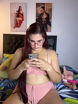 ChloeeLaurent stripchat live cam model