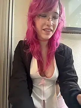 MikiMikiLeak stripchat live cam model