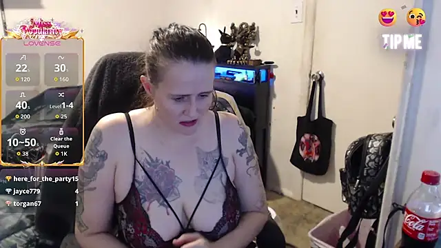 Demonicmiss stripchat live cam model