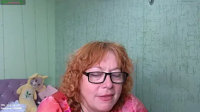 Fara_Flutte stripchat live cam model