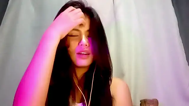 JinaRyun stripchat live cam model