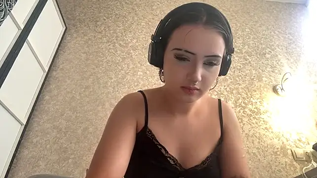 SharikaBabecki stripchat live cam model