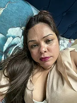 DesiBhabhi stripchat live cam model
