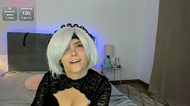 DellaRows stripchat live cam model