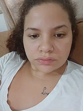 RobertaRabao021 stripchat live cam model