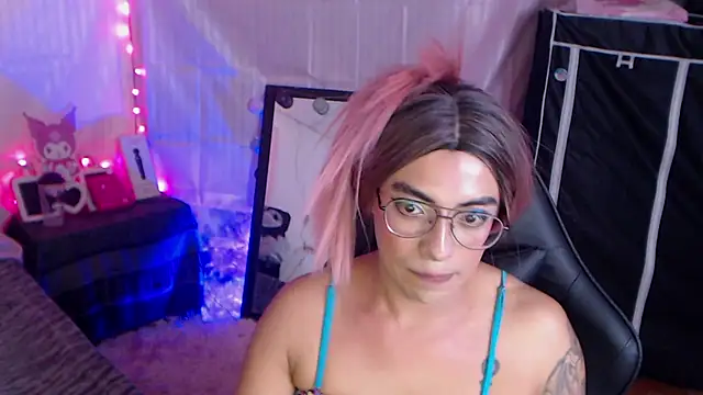 Nikol_Twink02 stripchat live cam model