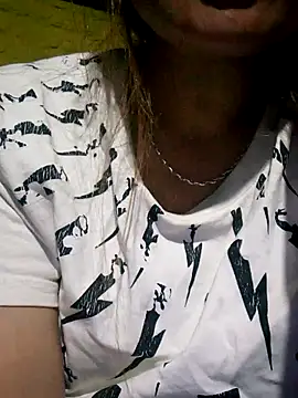 Ttitii99 stripchat live cam model