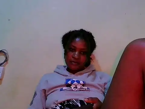sweet_ebony98 stripchat live cam model