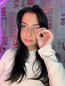 PinkyKitten stripchat live cam model