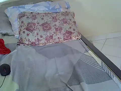 Jellyass21 stripchat live cam model