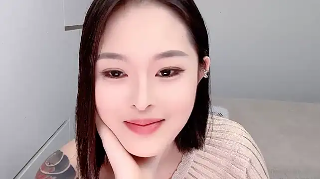 Ivy_360 stripchat live cam model