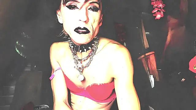 TgirlBrat stripchat live cam model