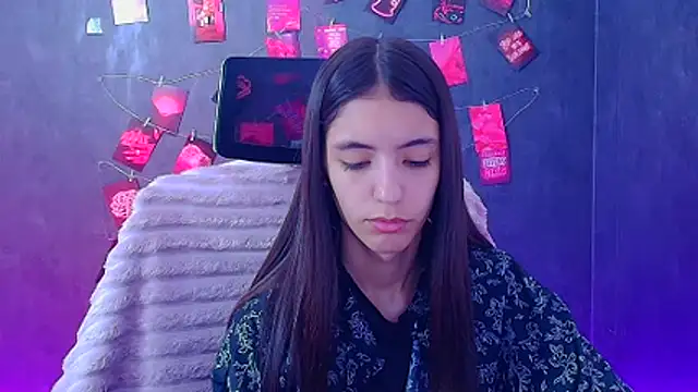Aishell_ stripchat live cam model