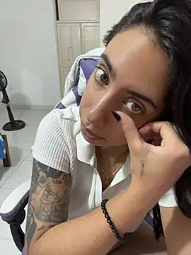 Heratemporal stripchat live cam model