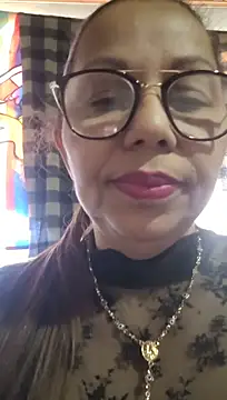 Ladymilf12 stripchat live cam model