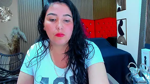 BBWLuxuryMuse stripchat live cam model