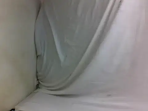 Wetpussy303 stripchat live cam model