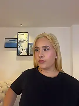 Hada_sins stripchat live cam model