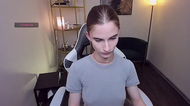Sweetytrip stripchat live cam model