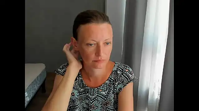 VelvetZara stripchat live cam model