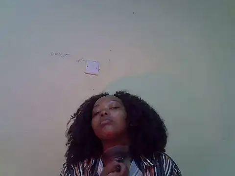 big_bootty96 stripchat live cam model