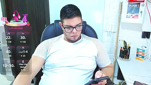 Realjoel01 stripchat live cam model