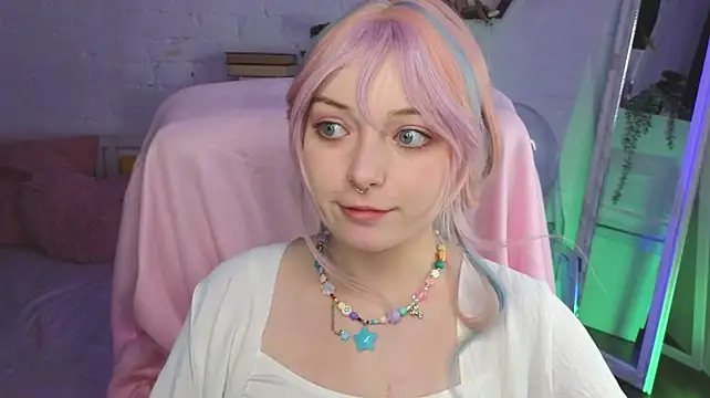 NicoleKashmir stripchat live cam model