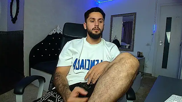 TroyWadee stripchat live cam model