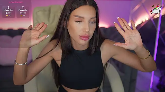 JasminBee stripchat live cam model