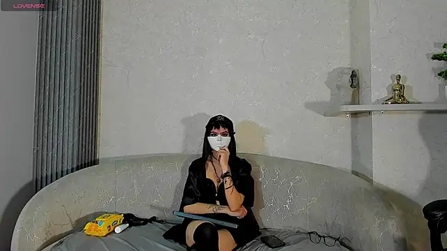 April_Petitt stripchat live cam model