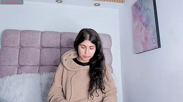 Harmony_Hills stripchat live cam model