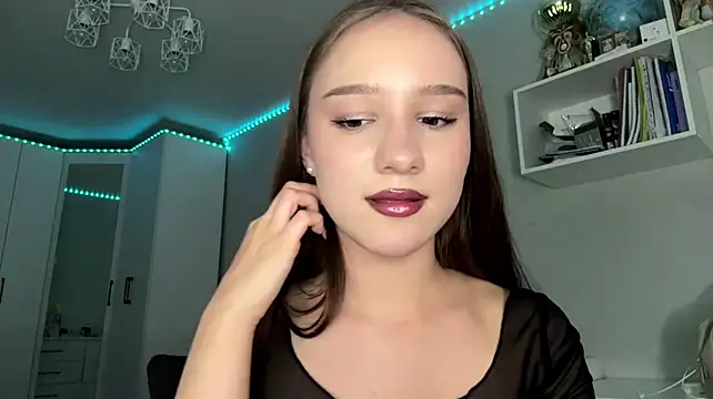DonetteAlaya stripchat live cam model